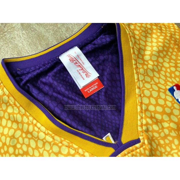 Camiseta Los Angeles Lakers Kobe Bryant Primera NO 8 Mitchell & Ness Oro